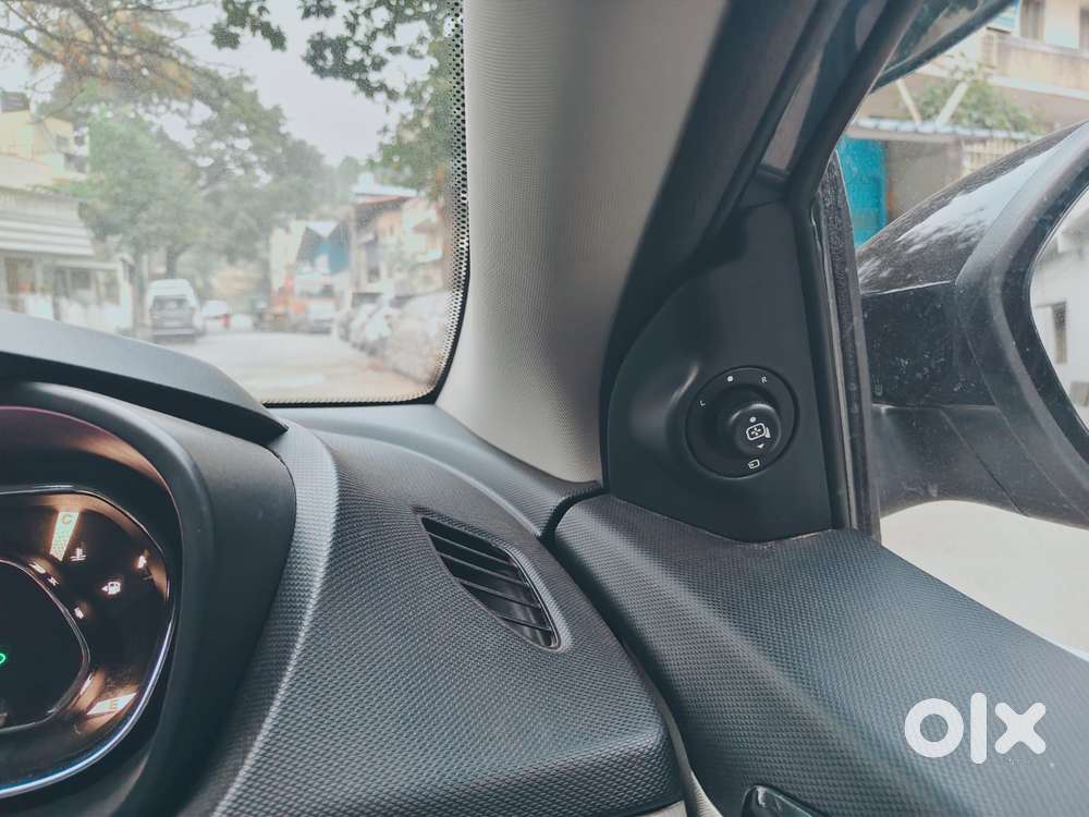 Tata Nexon Amt Xza Plus, 2023, Petrol