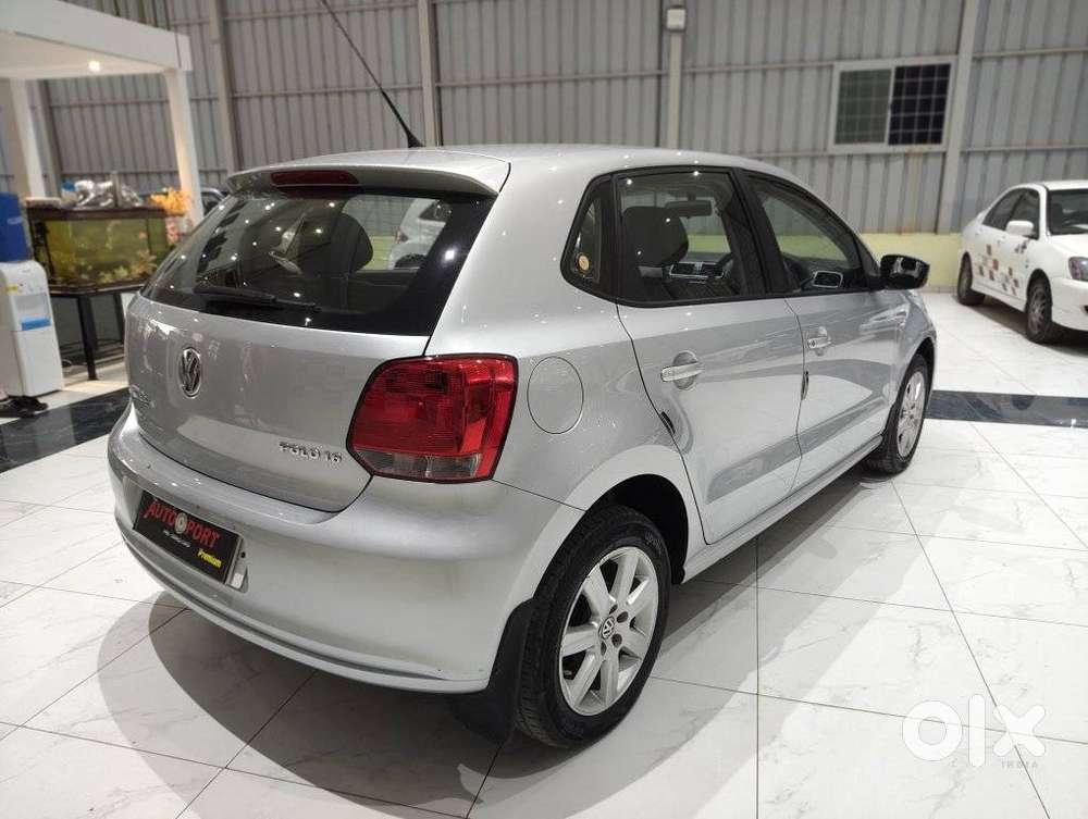 Volkswagen Polo Petrol Highline 1.6l, 2011, Petrol