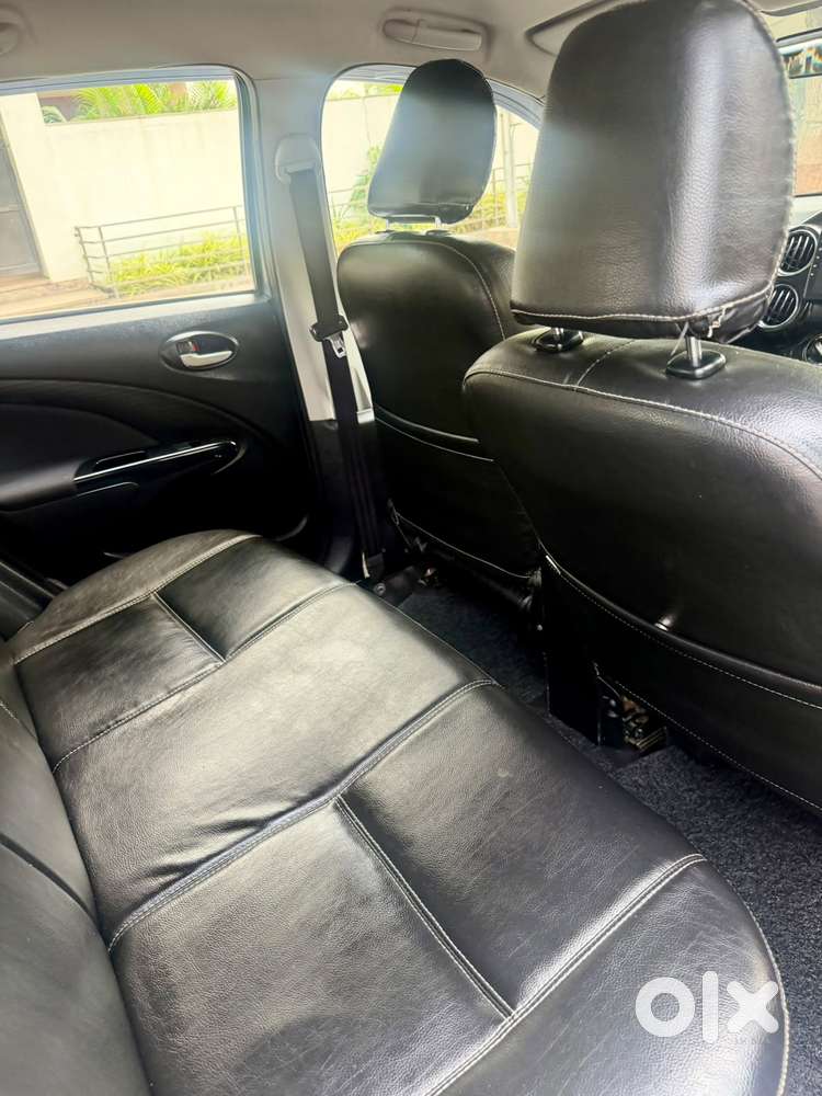 Toyota Etios Cross 1.2 V, 2015, Petrol