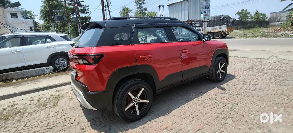 Maruti Suzuki Brezza 17 Dec. 2023 Petrol Well Maintained .