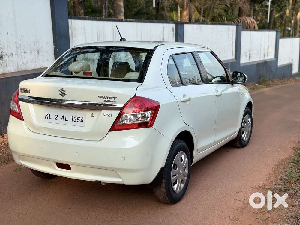 Maruti Suzuki Swift Dzire Vxi Optional, 2012, Petrol