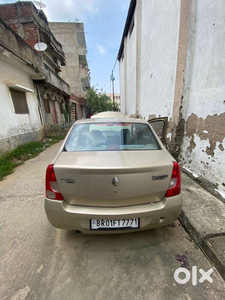 Mahindra Logan Petrol 2012
