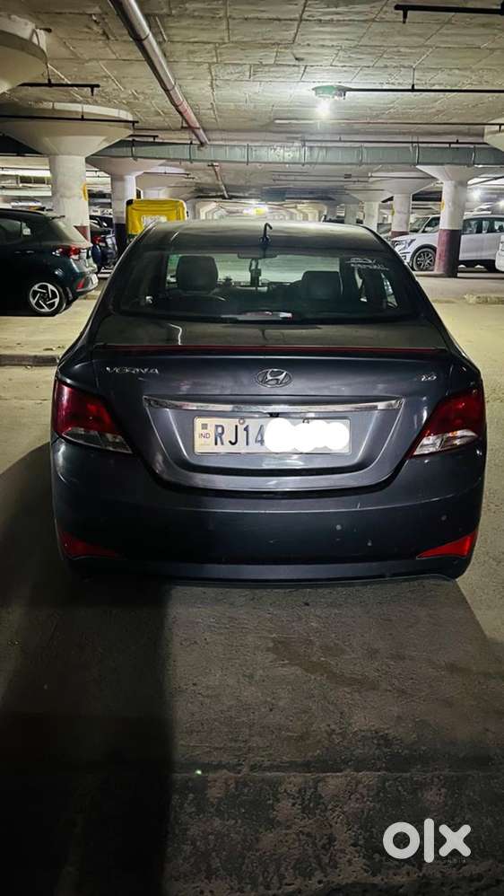 Hyundai Fluidic Verna 2015