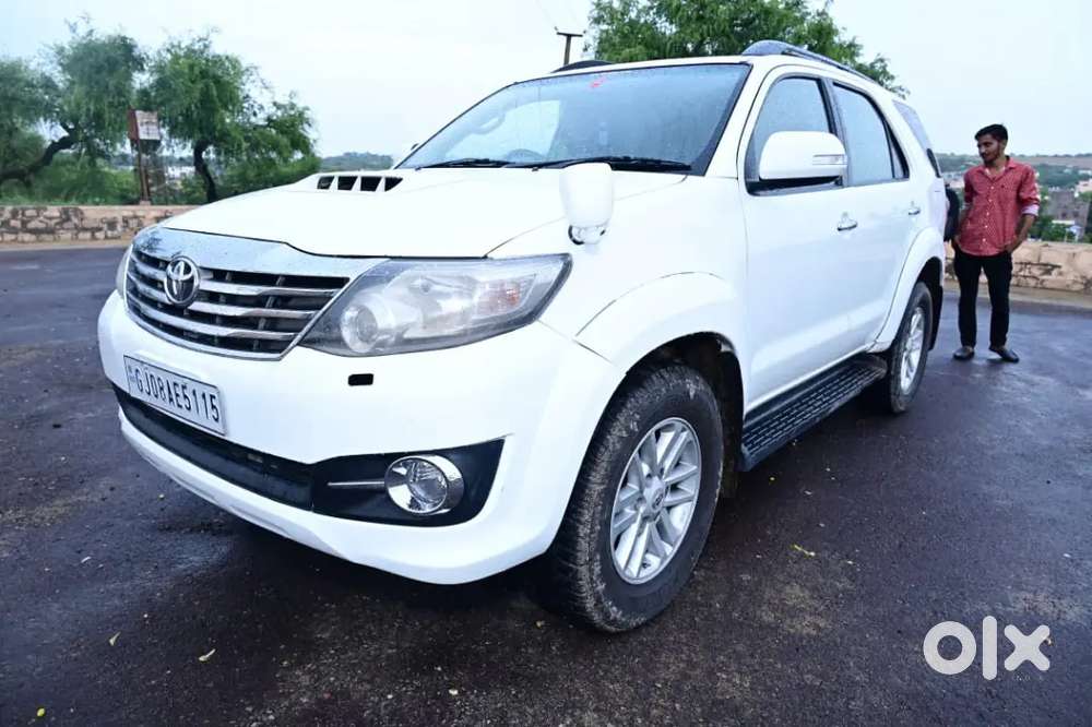 Toyota Fortuner Diesel 2013