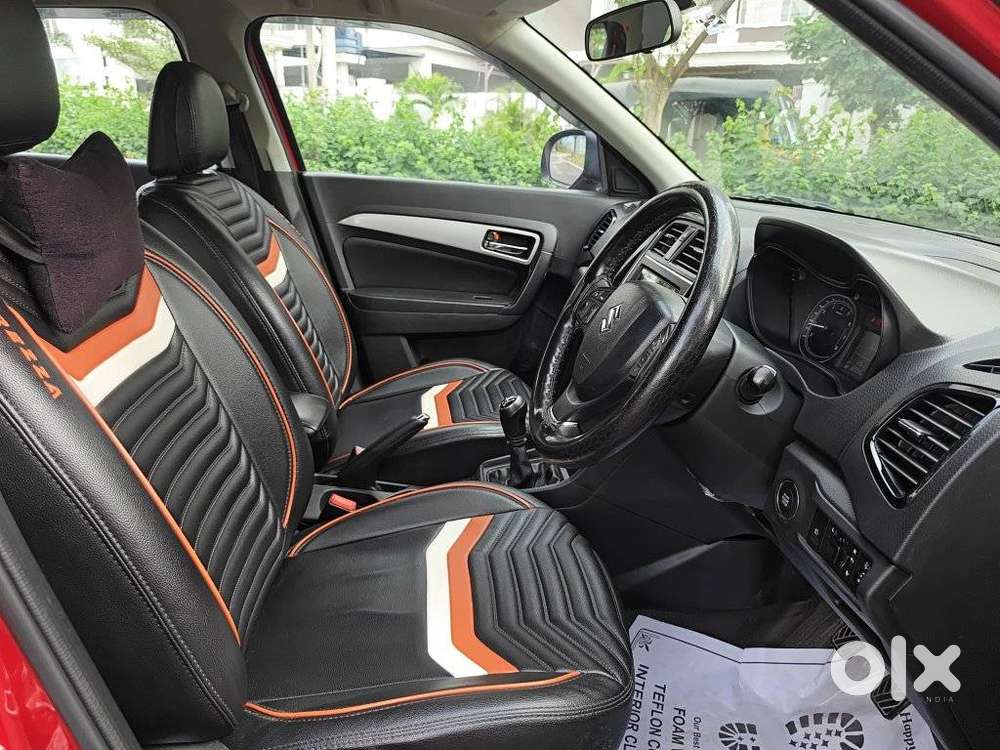 Maruti Suzuki Brezza 1.5 Zxi Cng Dual Tone, 2022, Petrol