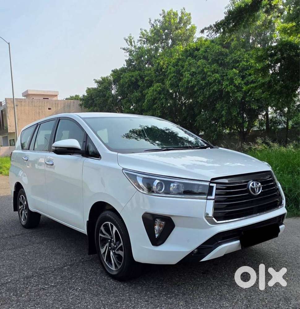 Toyota Innova Crysta 2.4 V 7 Str, 2022, Diesel