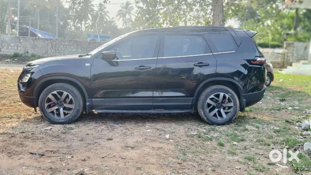 2023 Tata Safari Xza+(o) Red Dark Edition Wth Level 2 Adas