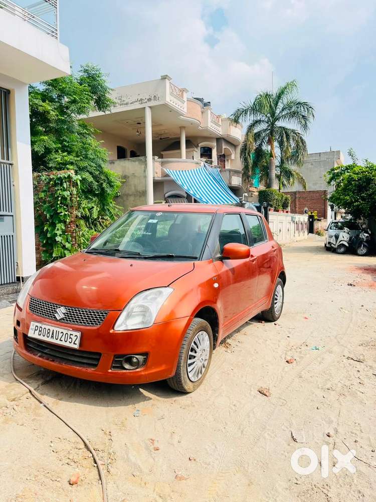 Maruti Suzuki Swift 1.3 Vxi, 2005, Petrol