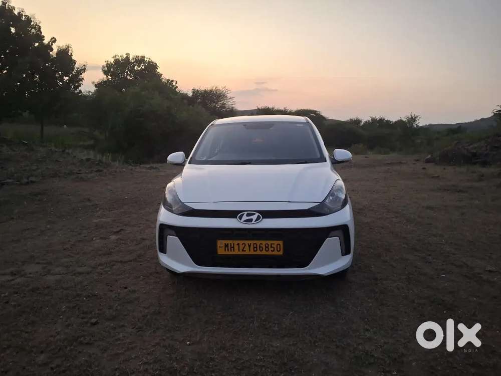 Hyundai Aura Sx Cng 2025 Variant / Permit Car