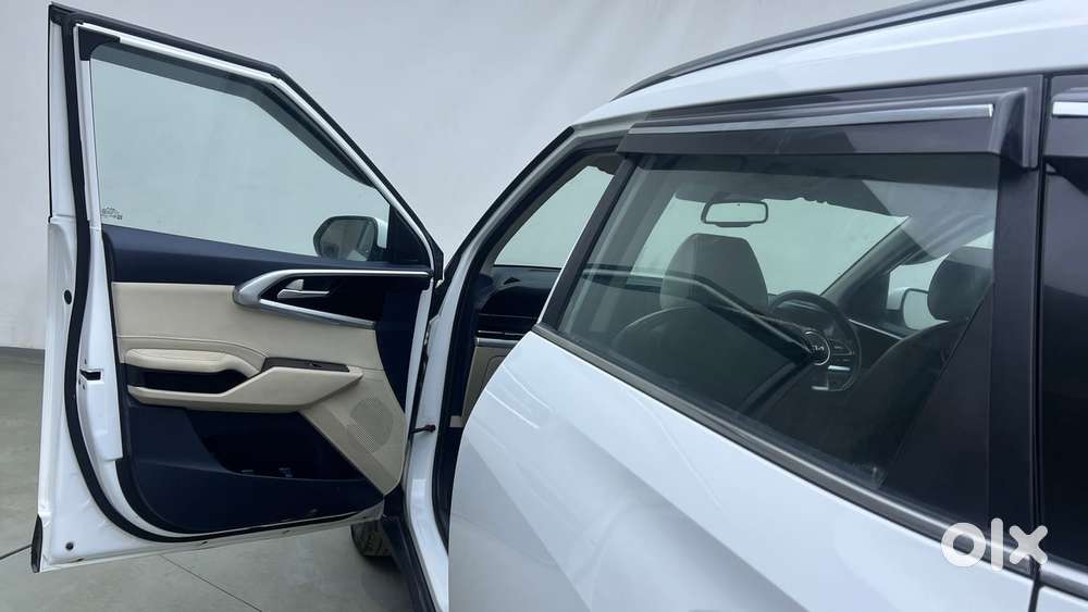 Kia Carens 1.4 Luxury 7 Str, 2022, Petrol