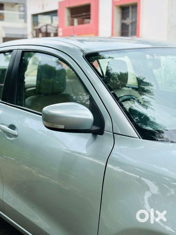 Maruti Suzuki Dzire 1.2 Vxi, 2024, Petrol