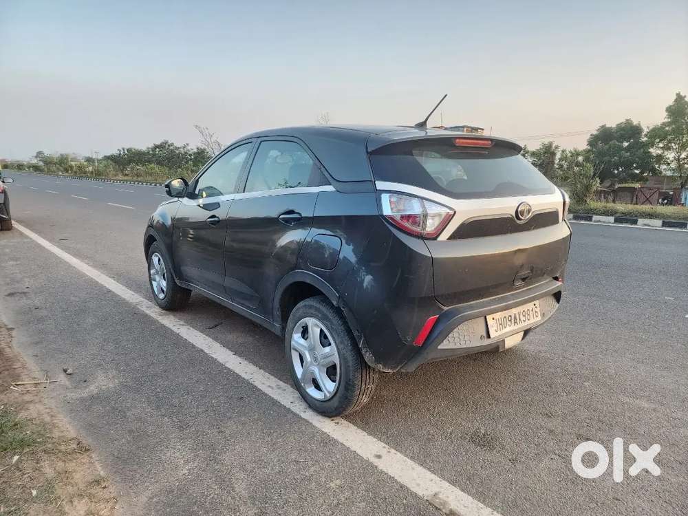 Tata Nexon 2018 Petrol 70000 Km Driven