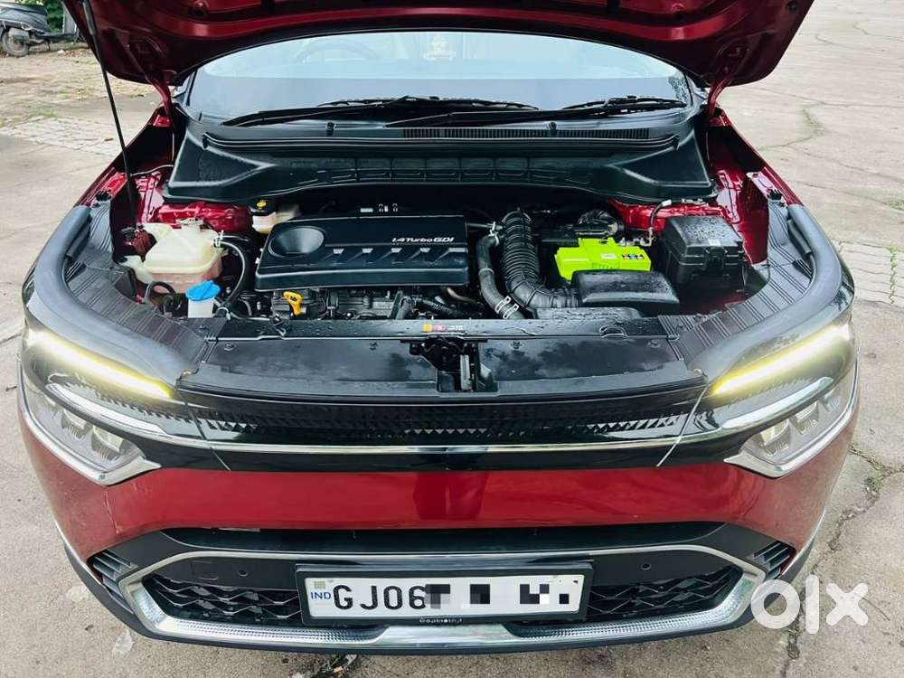 Kia Carens 1.4 Luxury 7 Str, 2022, Petrol