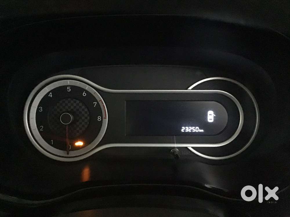 Hyundai Aura Sx (o) Manual, 2022, Petrol