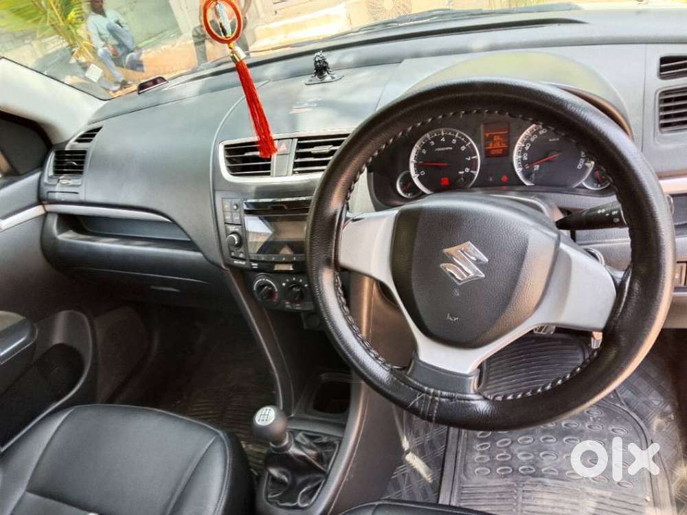 Maruti Suzuki Swift Vxi 1.2 Abs Bs-iv, 2015, Petrol
