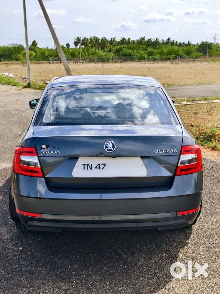 2018 Skoda Octavia Style At 2.0 Diesel  1st Owner  Warranty Active