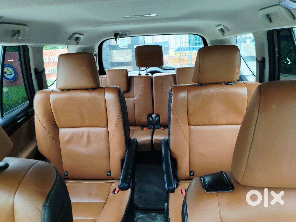Toyota Innova Crysta 2.7 Zx At, 2017, Petrol