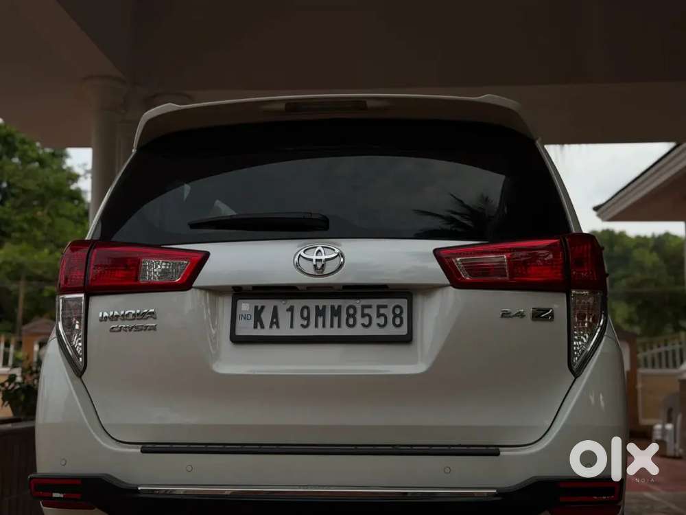 Innova Crysta 2022 Model Z Single Owner