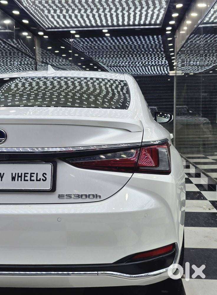 Lexus Es 300h, 2019