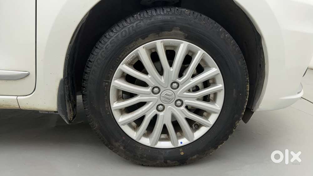 Maruti Suzuki Dzire Zxi Ags, 2023, Petrol