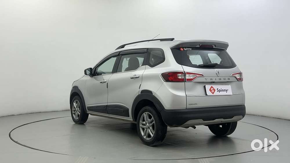 Renault Triber Rxz, 2023, Petrol