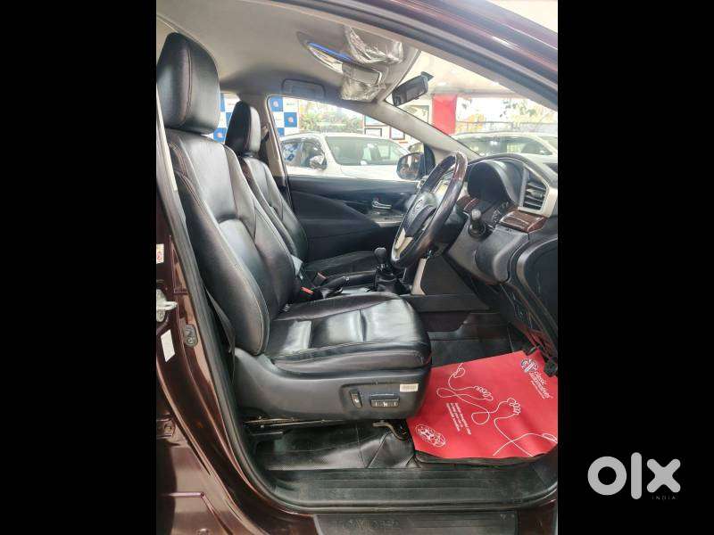 Toyota Innova Crysta [2020-ongoing] 2.4 Zx 7 Str, 2016, Diesel