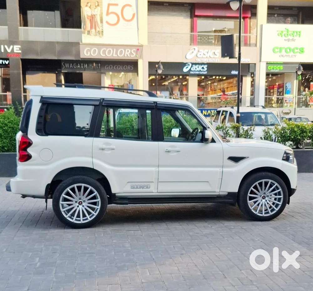 Mahindra Diesel Car 2022