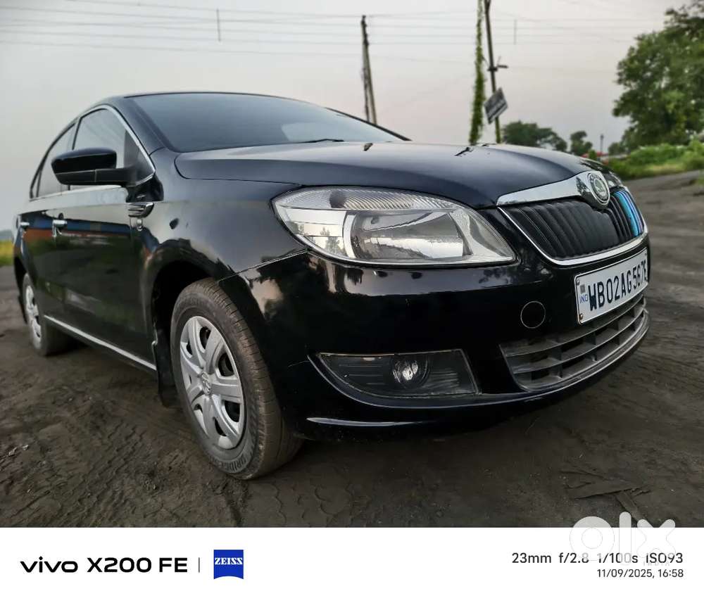 Skoda Rapid 1.6 Ambaint Tdi All Company  Oem Fittings 62000 Clocked