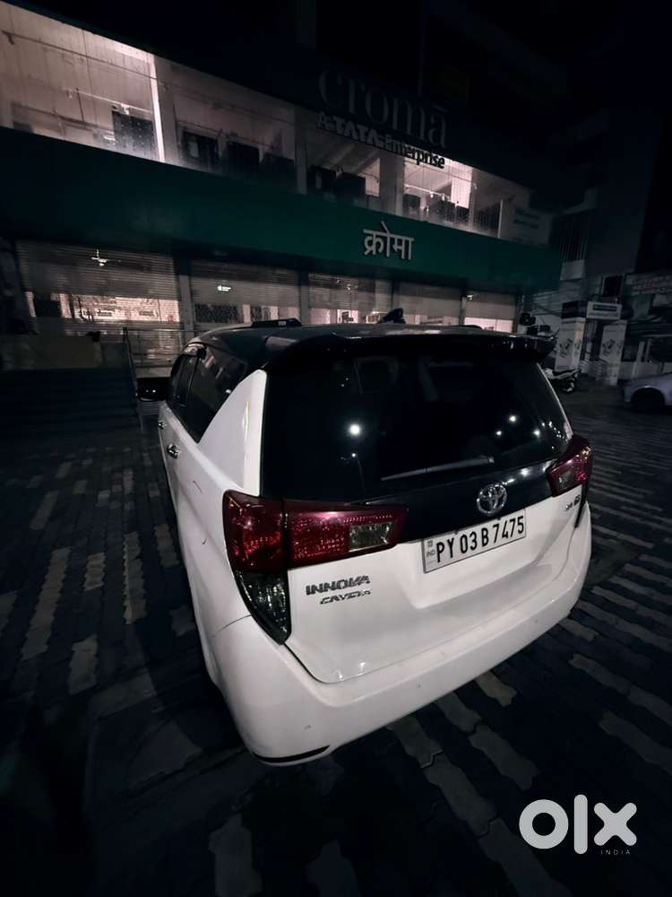 Toyota Innova Crysta 2022 Diesel Well Maintained