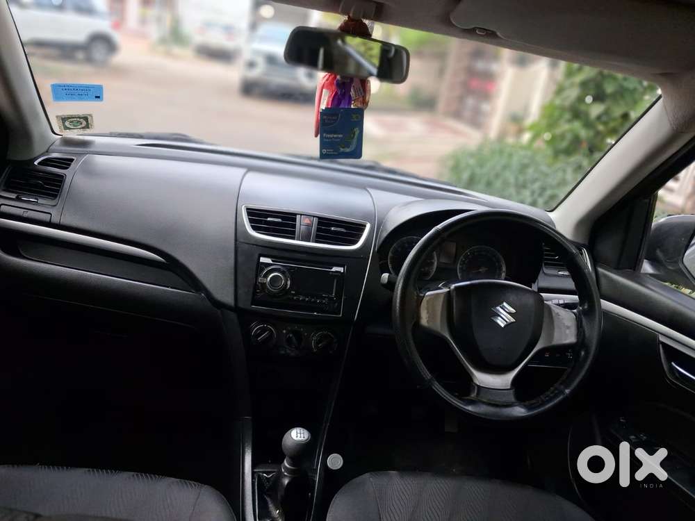 Maruti Suzuki Swift Vxi + Manual, 2013, Petrol