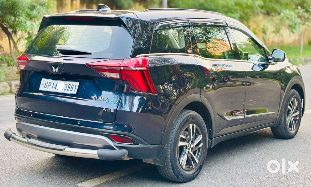 Mahindra Xuv700 2.0 Ax 5 Petrol Mt Str, 2022, Petrol