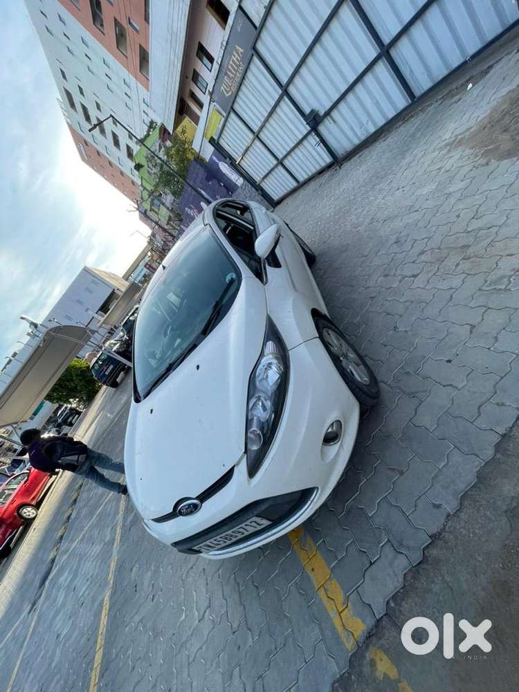 Ford Automatic Petrol 2012