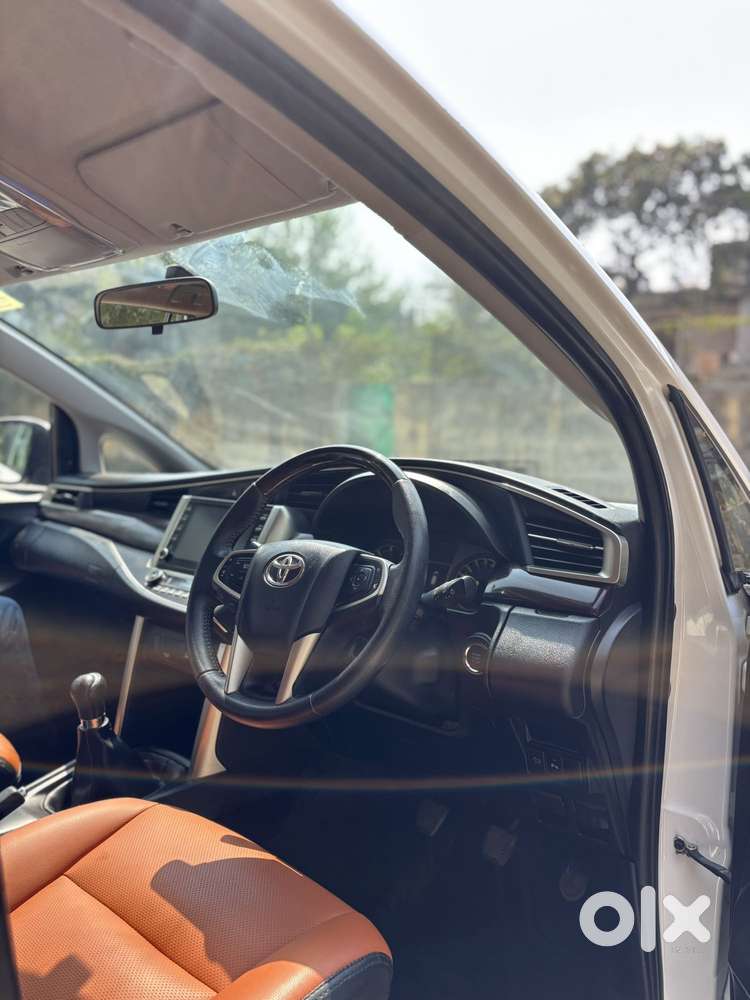 Toyota Innova Crysta 2.4 V 8 Str, 2024, Diesel