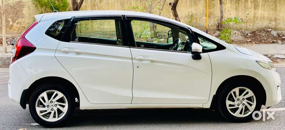 Honda Jazz V Mt Privilege, 2015, Petrol