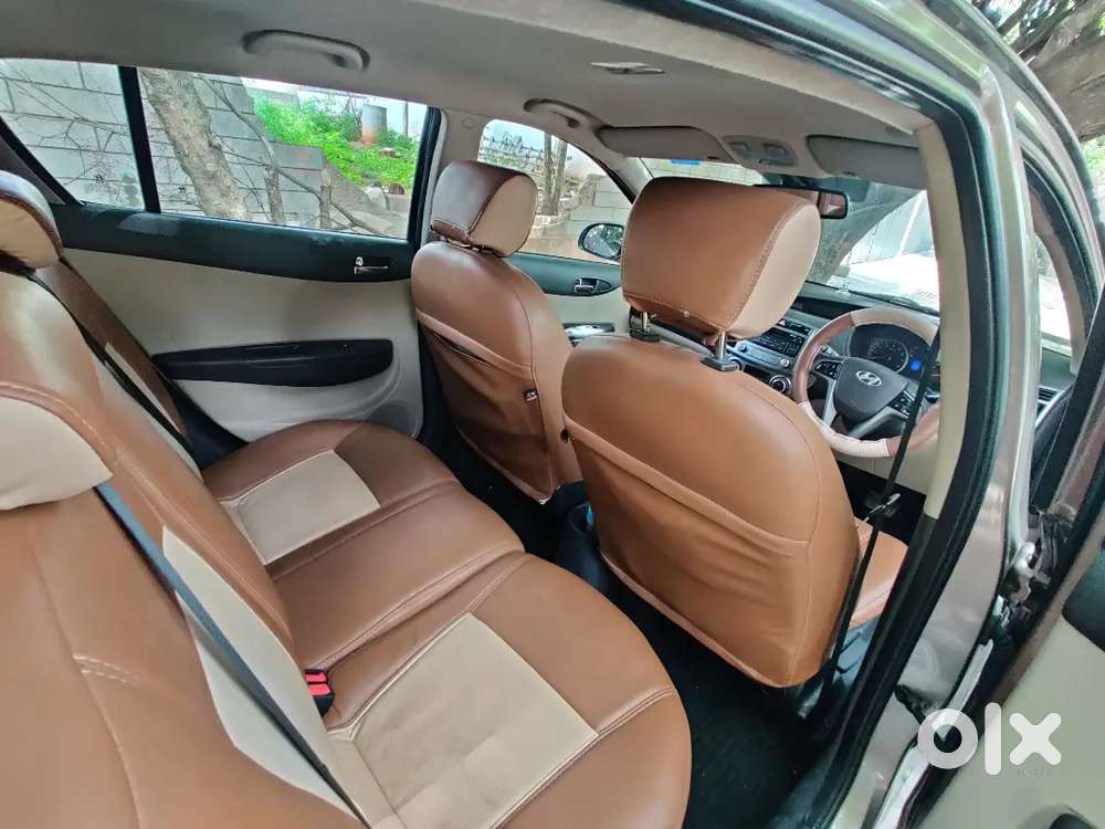 Hyundai I20 2012 Petrol Automatic, Sportz Variant