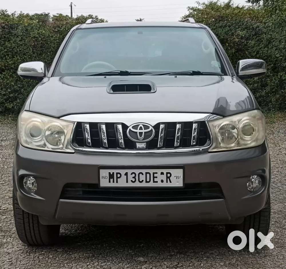 Toyota Fortuner, 2010, Diesel