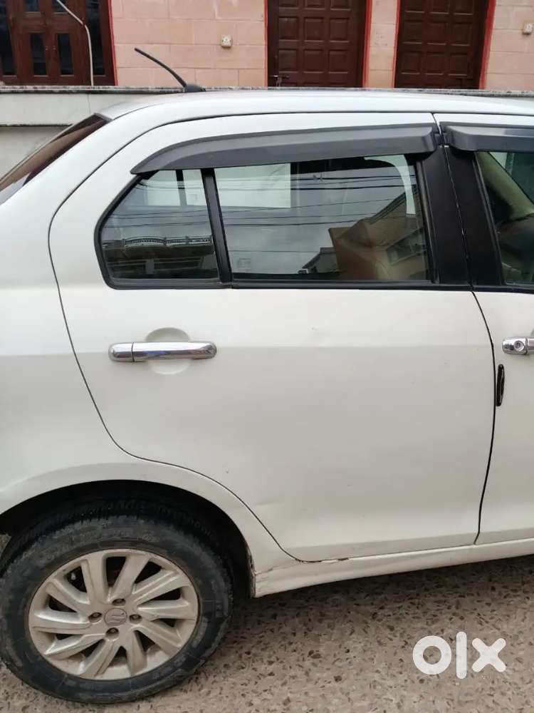 Maruti Suzuki Dzire 2015