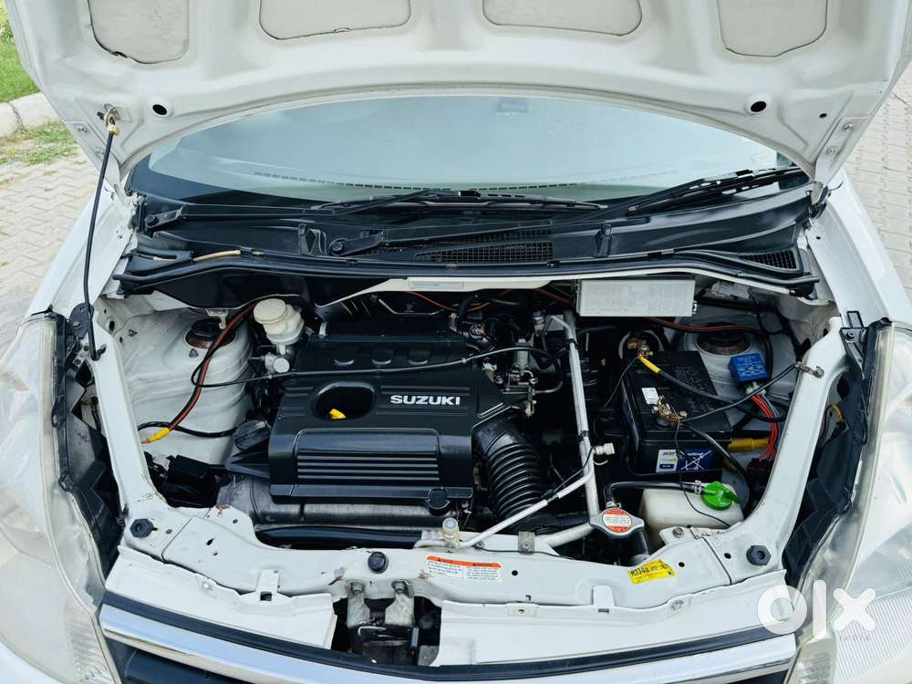 Maruti Suzuki Zen Estilo Lxi Bs Iv, 2011, Petrol
