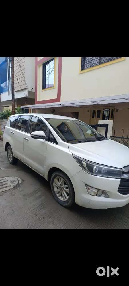 Toyota Innova Crysta 2.4 2017 Diesel Manual