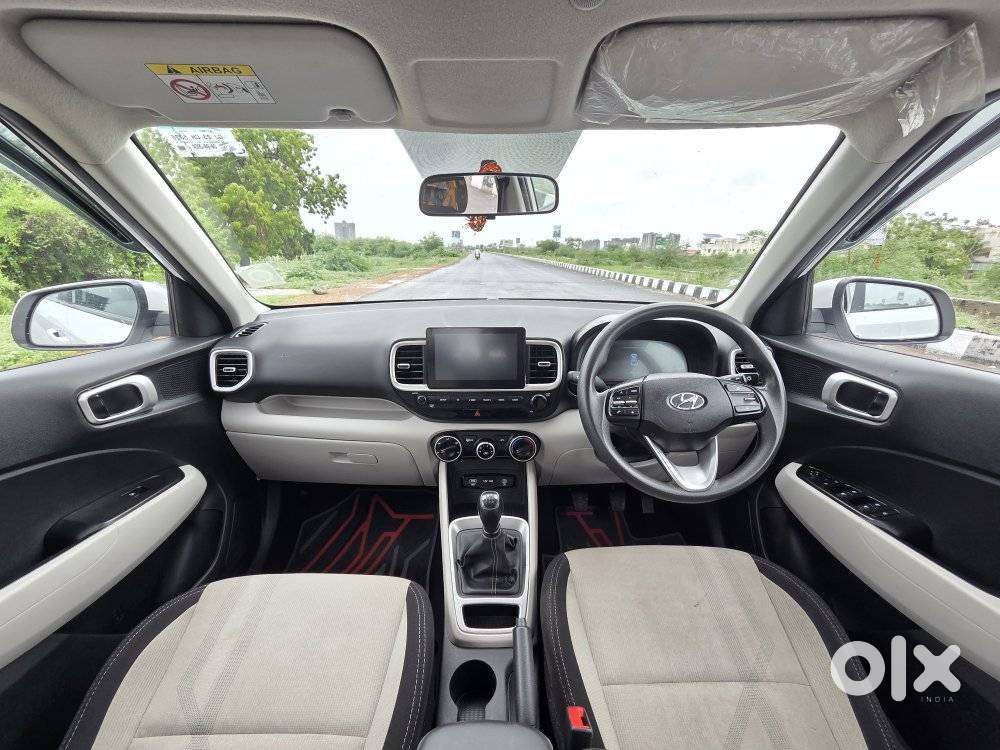 Hyundai Venue S 1.2 Petrol, 2024, Petrol