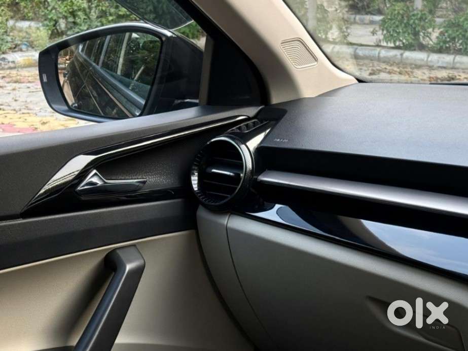 Skoda Slavia 1.0 Ambition Tsi At, 2025, Petrol