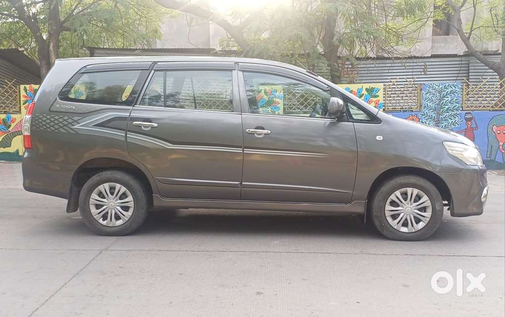 Toyota Innova [2013-2016] 2.5 G4 8 Str, 2014, Diesel