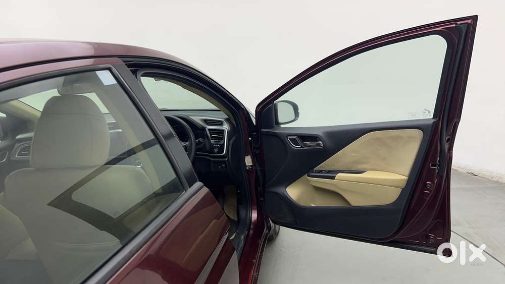 Honda City I-vtec V, 2017, Petrol
