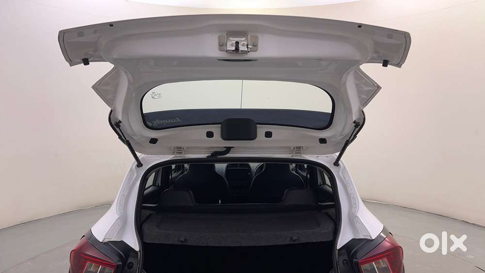 Renault Kwid 1.0 Rxt Amt, 2024, Petrol
