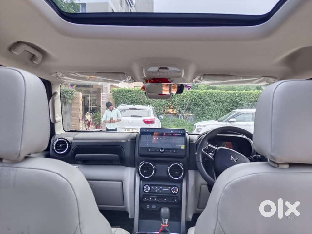 Mahindra Thar Roxx Ax7l Rwd At, 2026, Diesel