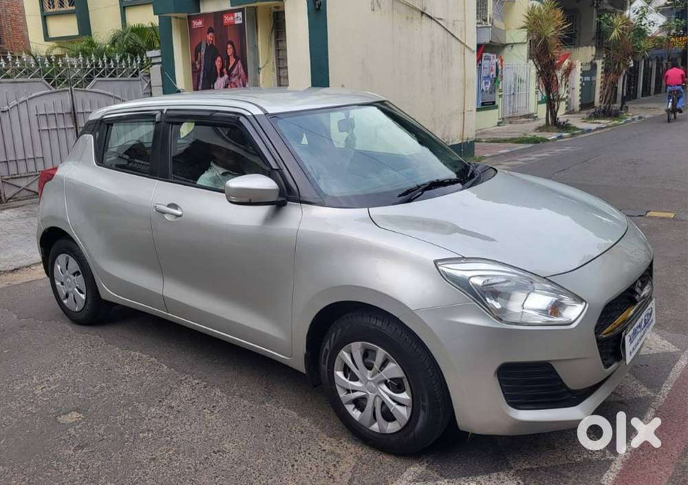 Maruti Suzuki Swift Vxi + Manual, 2022, Petrol