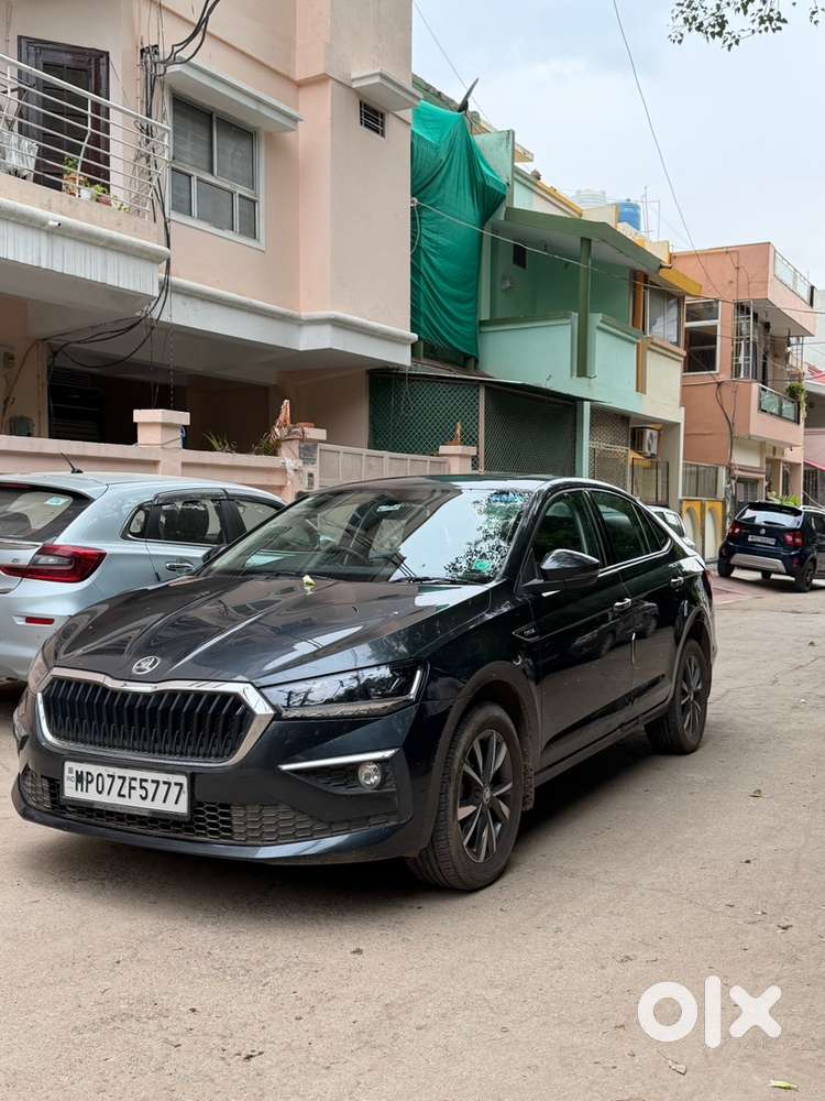 Skoda Slavia Petrol 2023