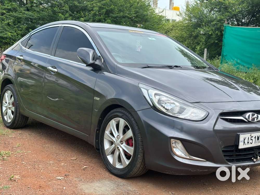 Hyundai Fluidic Verna 2012