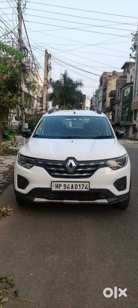 Renault Triber Rxt, 2022, Petrol