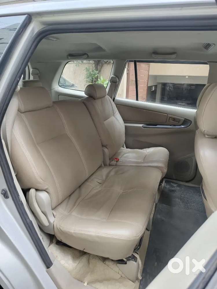 Toyota Innova 2010 Diesel 99600 Km Driven
